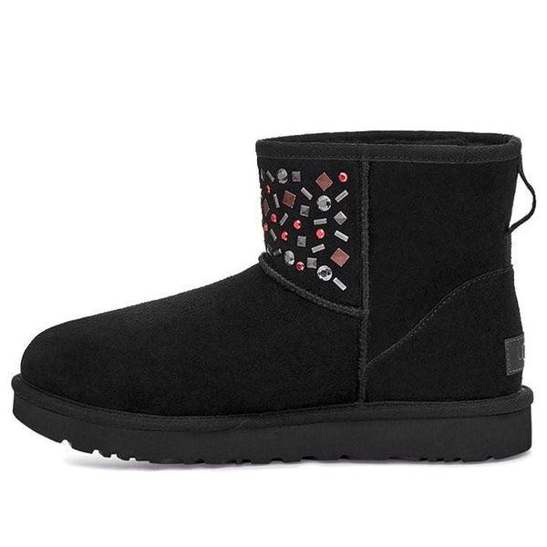 UGG(WMNS)  Classic Mini Stud II Rivets Snow Boots Black