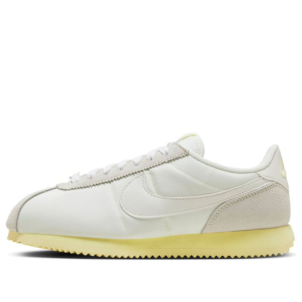 Nike(WMNS)  Cortez 'Pale Yellow'