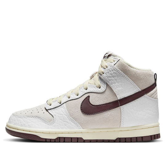 (WMNS) Nike Dunk High 'Light Orewood Brown' FB8482-100