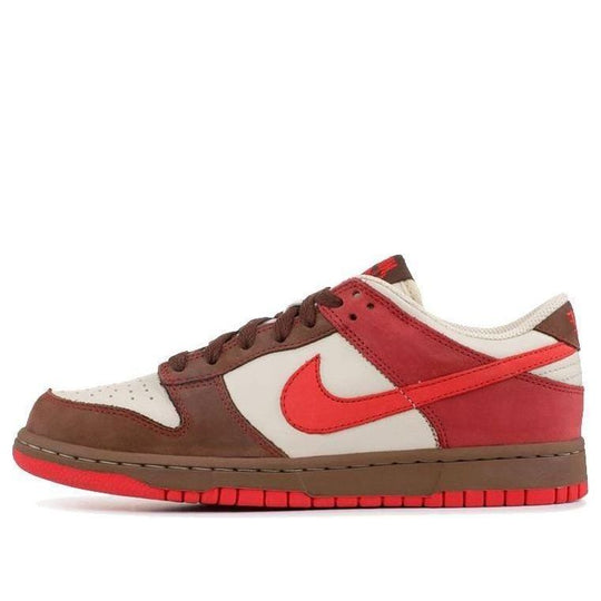 (WMNS) Nike Dunk Low 'Red Brown White' 308608-261