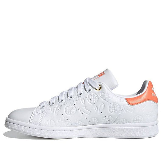(WMNS) adidas Stan Smith 'Embossed Graphics - White Semi Coral' FX5677