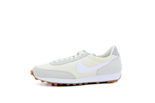 Nike(WMNS)  Diadora Daybreak 'White Gum'
