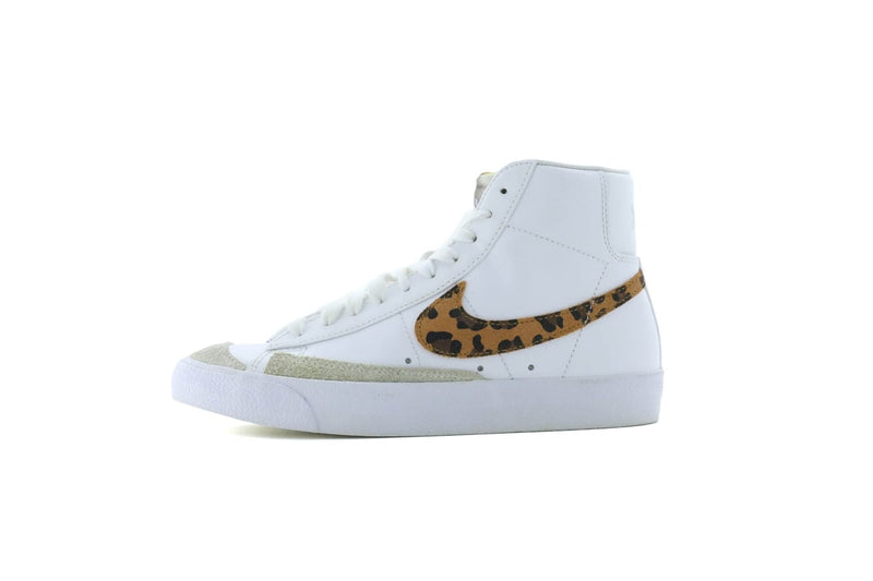 Nike(WMNS)  Blazer Mid '77 SE 'Snakeskin'
